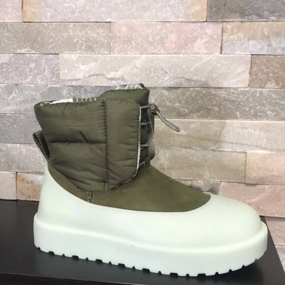 UGG Classic Maxi Toggle Boot - Picture 3 of 4